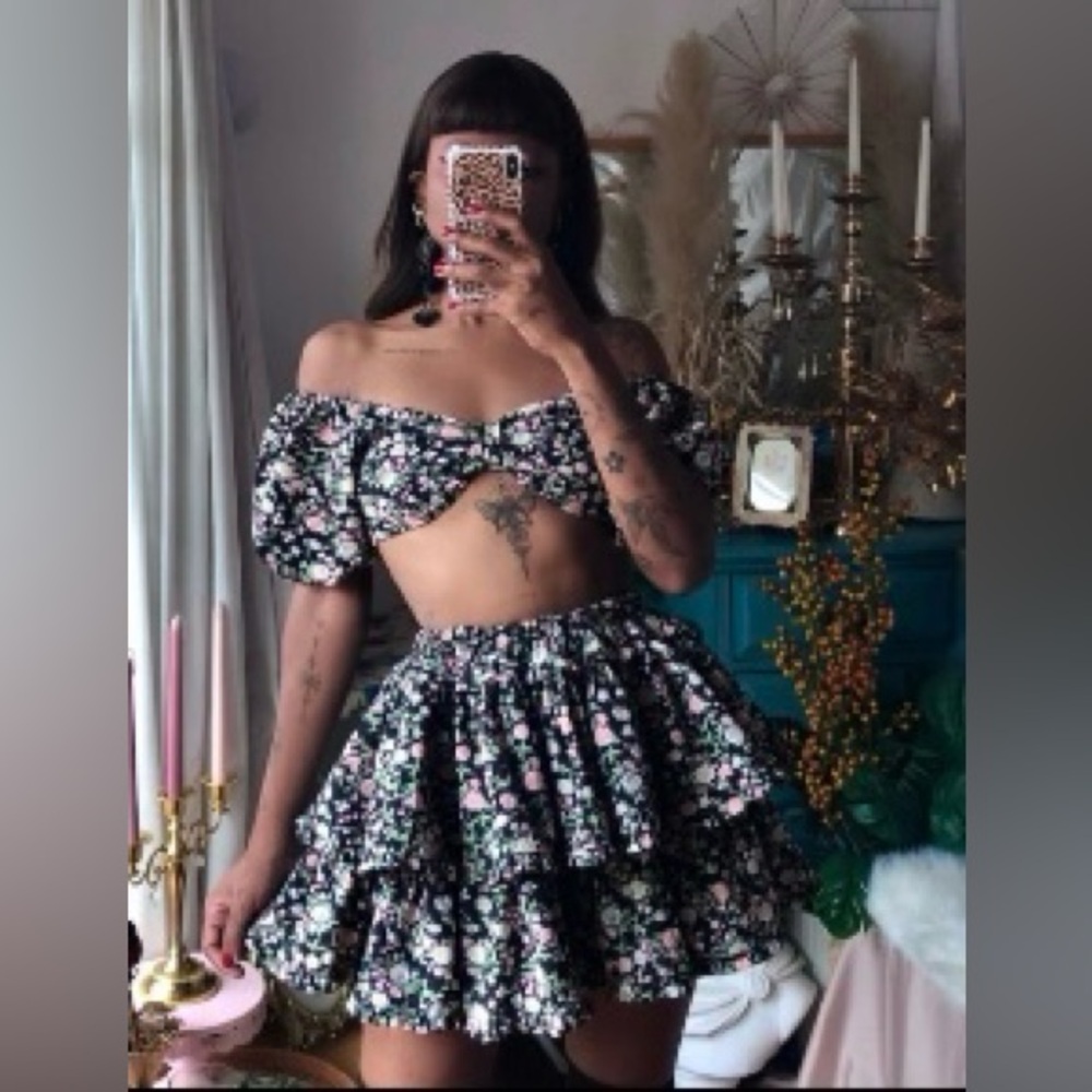 One of kind Set - Dolly- Floral- Ruffles